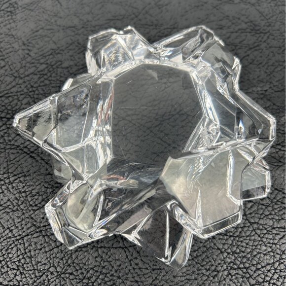 Ice Crystal Shaped Ashtray Signed Faceted Design & FM Art Glass Marking - Picture 8 of 10